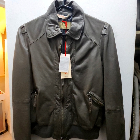 Leather Jacket - Picture 1 of 5